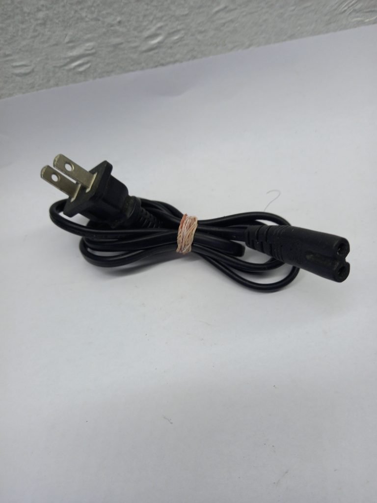 Cable de poder C7 a enchufe plano